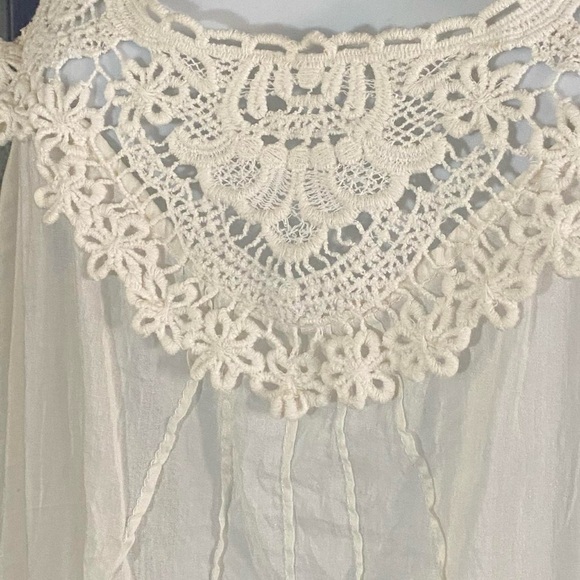 Forever 21 Cream Crochet Lace Top Silk Blend M Boho Cottagecore Dainty Feminine - Picture 8 of 8